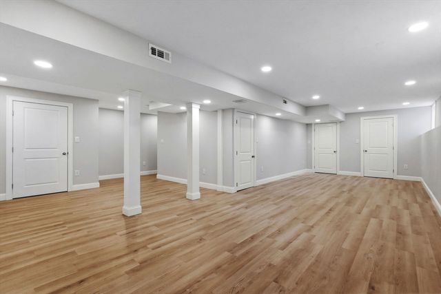 129 Dennison Ave, Framingham, MA 01702