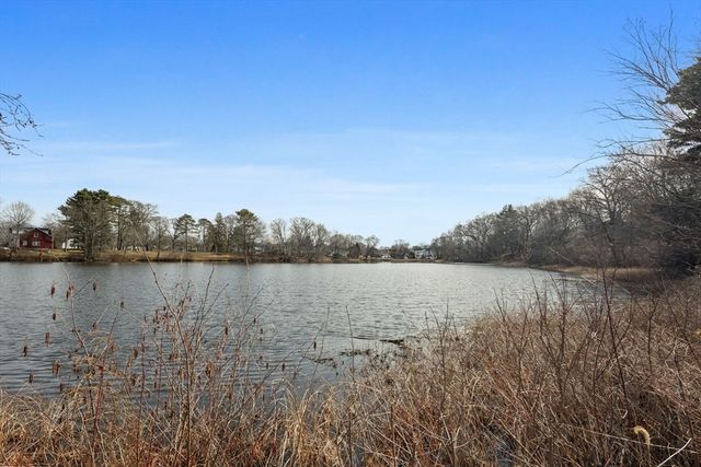 129 Dennison Ave, Framingham, MA 01702