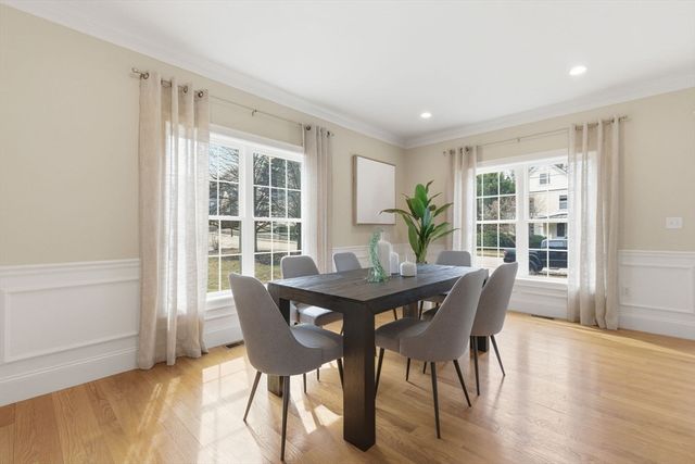 129 Dennison Ave, Framingham, MA 01702