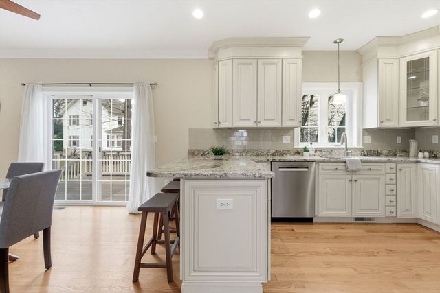 129 Dennison Ave, Framingham, MA 01702