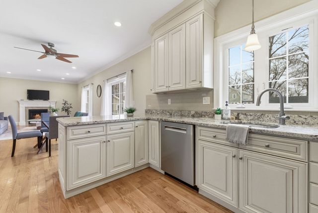 129 Dennison Ave, Framingham, MA 01702