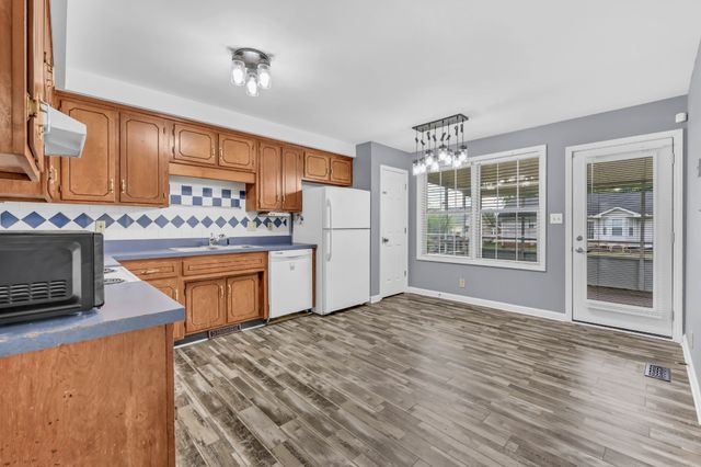 2655 Derby Dr, Clarksville, TN 37040