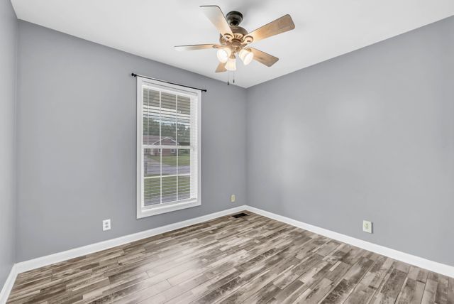 2655 Derby Dr, Clarksville, TN 37040