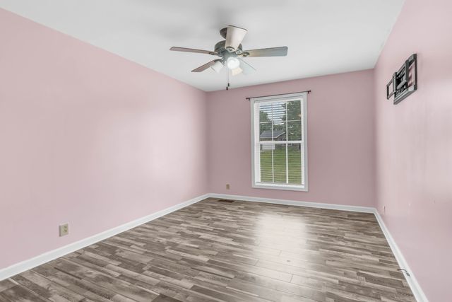 2655 Derby Dr, Clarksville, TN 37040