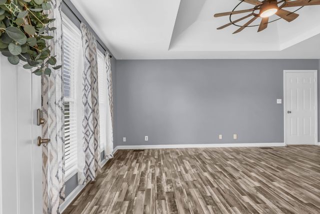 2655 Derby Dr, Clarksville, TN 37040