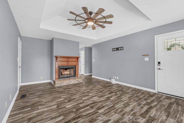 2655 Derby Dr, Clarksville, TN 37040