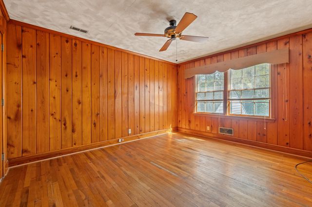 1209 Pinewood Circle, Conway, SC 29526