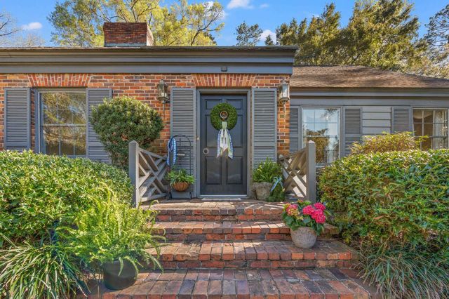 1209 Pinewood Circle, Conway, SC 29526