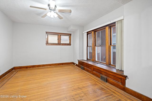 4026 W Broadway, Louisville, KY 40211