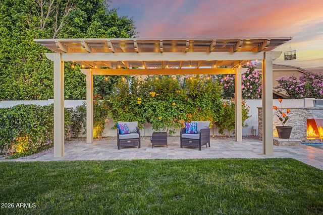 23811 N 170TH Avenue, Surprise, AZ 85387