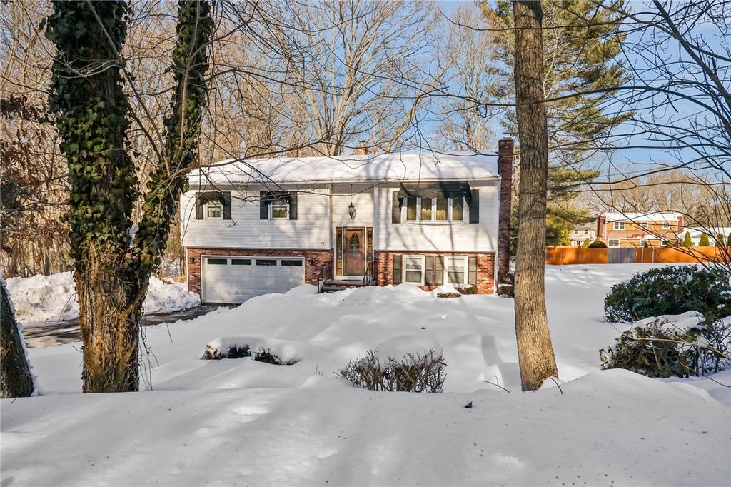 49 Orchard Avenue, Johnston, RI 02919