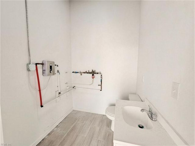 1234 Bainbridge BLVD, Chesapeake, VA 23324