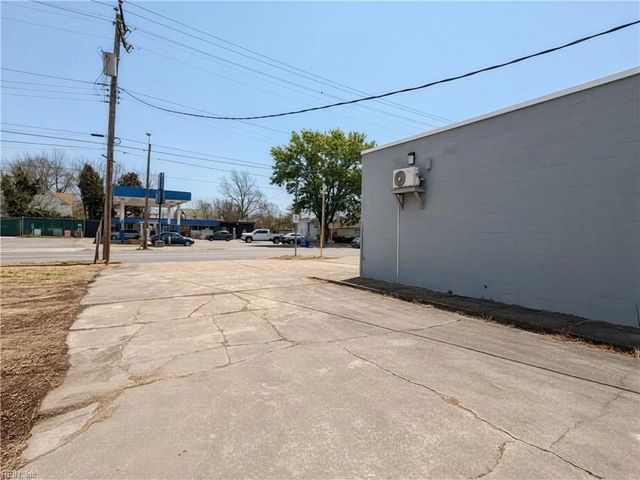 1234 Bainbridge BLVD, Chesapeake, VA 23324