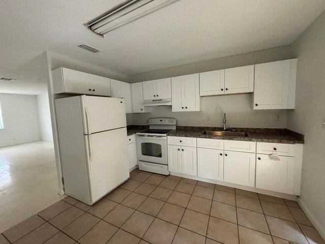 4790 Chariot Circle, Greenacres, FL 33463