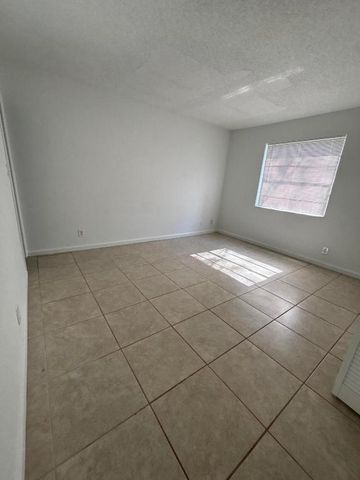 4790 Chariot Circle, Greenacres, FL 33463