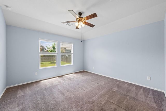 912 Wolcott DR, Leander, TX 78641