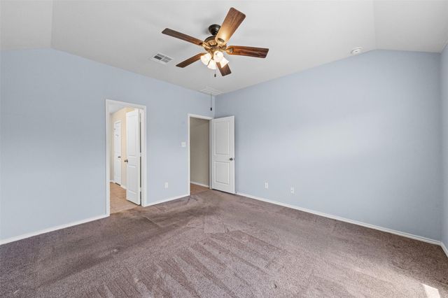 912 Wolcott DR, Leander, TX 78641