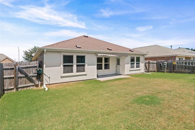 912 Wolcott DR, Leander, TX 78641