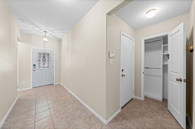 912 Wolcott DR, Leander, TX 78641