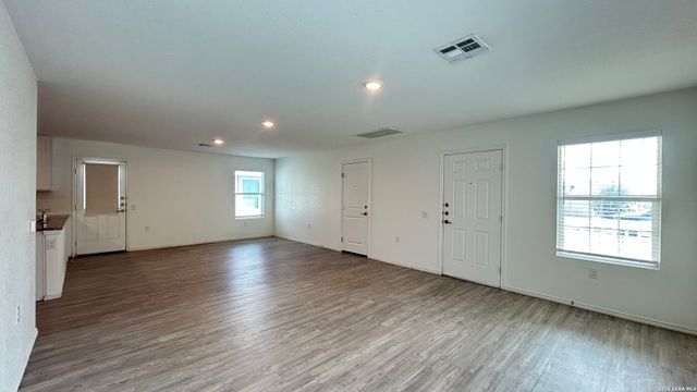 12030 PICARD BND, San Antonio, TX 78221