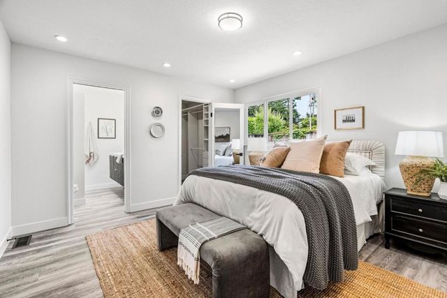 1055 View Way, Pacifica, CA 94044