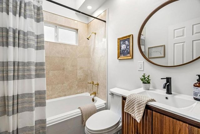 1055 View Way, Pacifica, CA 94044