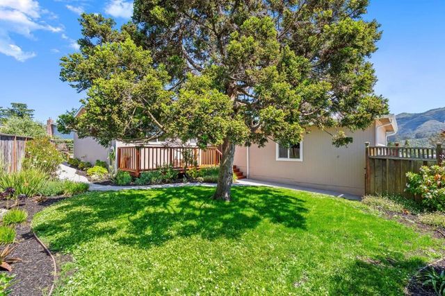 1055 View Way, Pacifica, CA 94044
