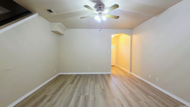 8611 Kingsbury Vw Unit 2, San Antonio, TX 78240