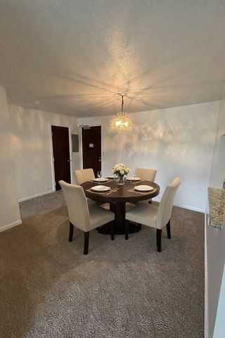 2 Victory Road 27, Lynn, MA 01902