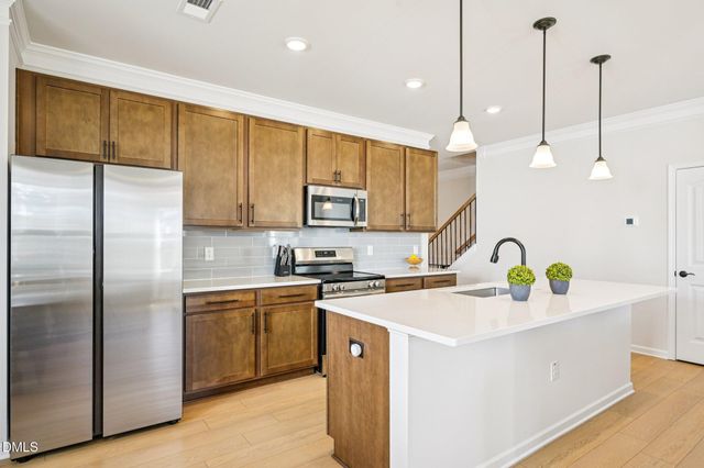 91 Commons Circle, Clayton, NC 27520