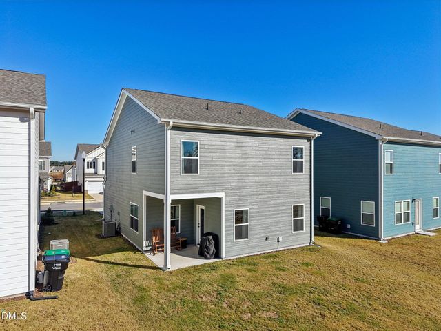 91 Commons Circle, Clayton, NC 27520