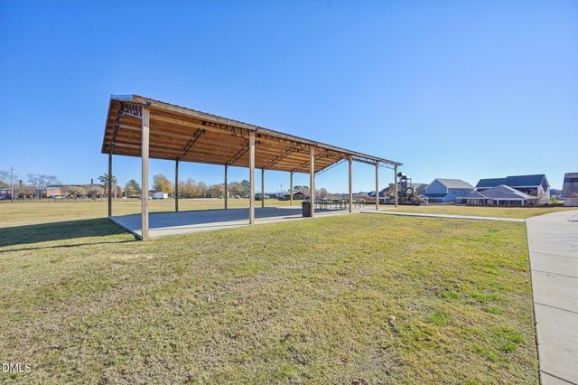 91 Commons Circle, Clayton, NC 27520