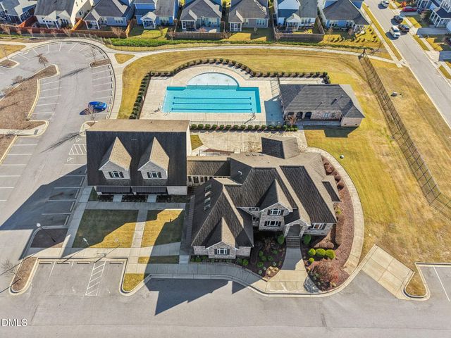 91 Commons Circle, Clayton, NC 27520