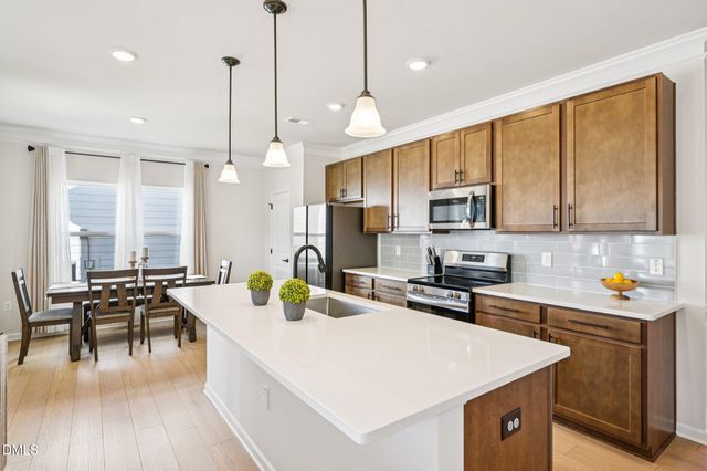 91 Commons Circle, Clayton, NC 27520