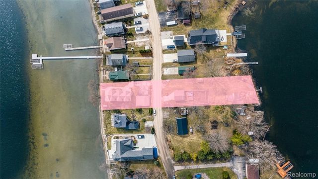 1382 Nita, Putnam Township, MI 48169