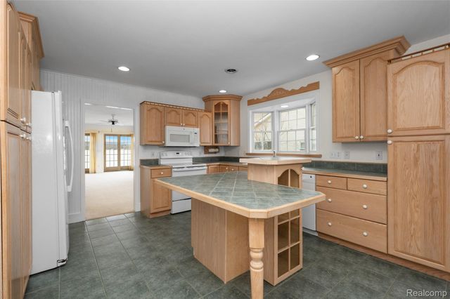 1382 Nita, Putnam Township, MI 48169