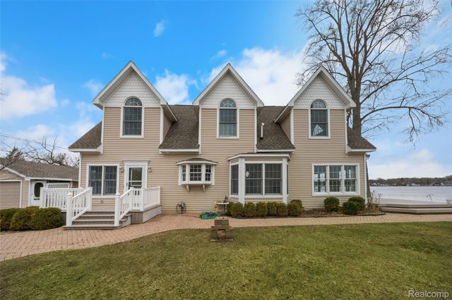 1382 Nita, Putnam Township, MI 48169