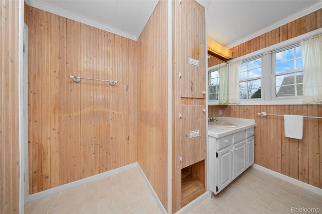 1382 Nita, Putnam Township, MI 48169