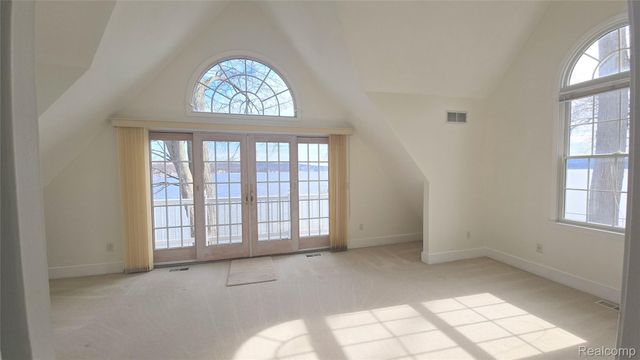 1382 Nita, Putnam Township, MI 48169