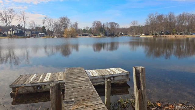 1382 Nita, Putnam Township, MI 48169