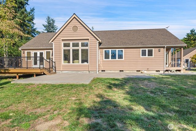 212 Bluegrass Lane, Sequim, WA 98382