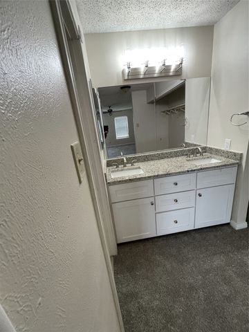 6305 Barcelona Drive, Arlington, TX 76016