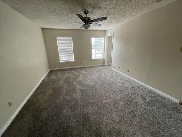 6305 Barcelona Drive, Arlington, TX 76016