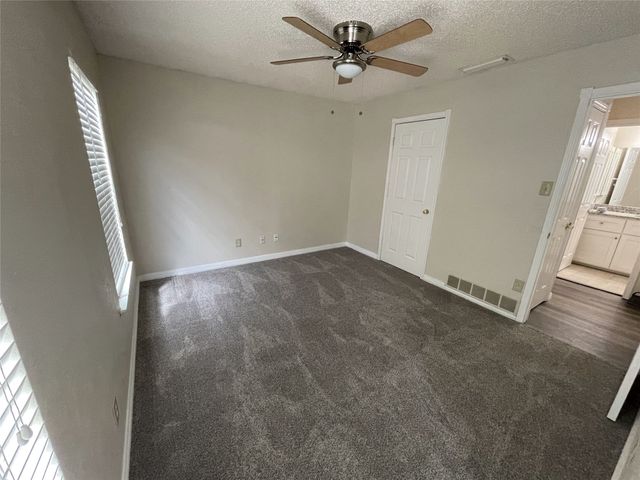 6305 Barcelona Drive, Arlington, TX 76016