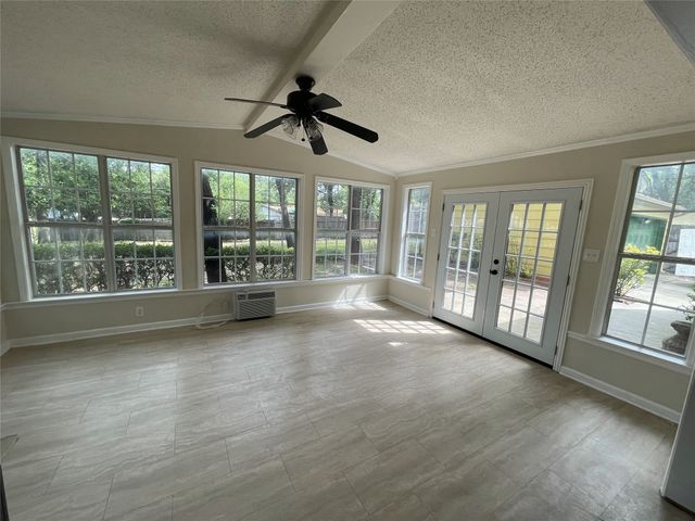 6305 Barcelona Drive, Arlington, TX 76016