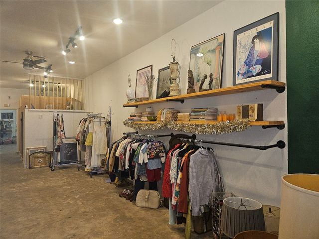 112 E Main Street, Shawnee, OK 74801