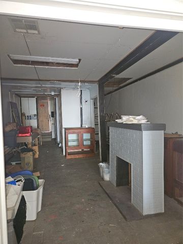 112 E Main Street, Shawnee, OK 74801