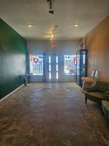 112 E Main Street, Shawnee, OK 74801