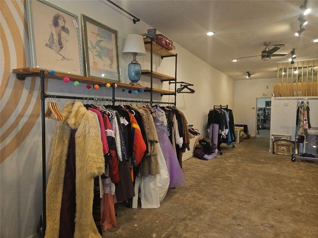 112 E Main Street, Shawnee, OK 74801
