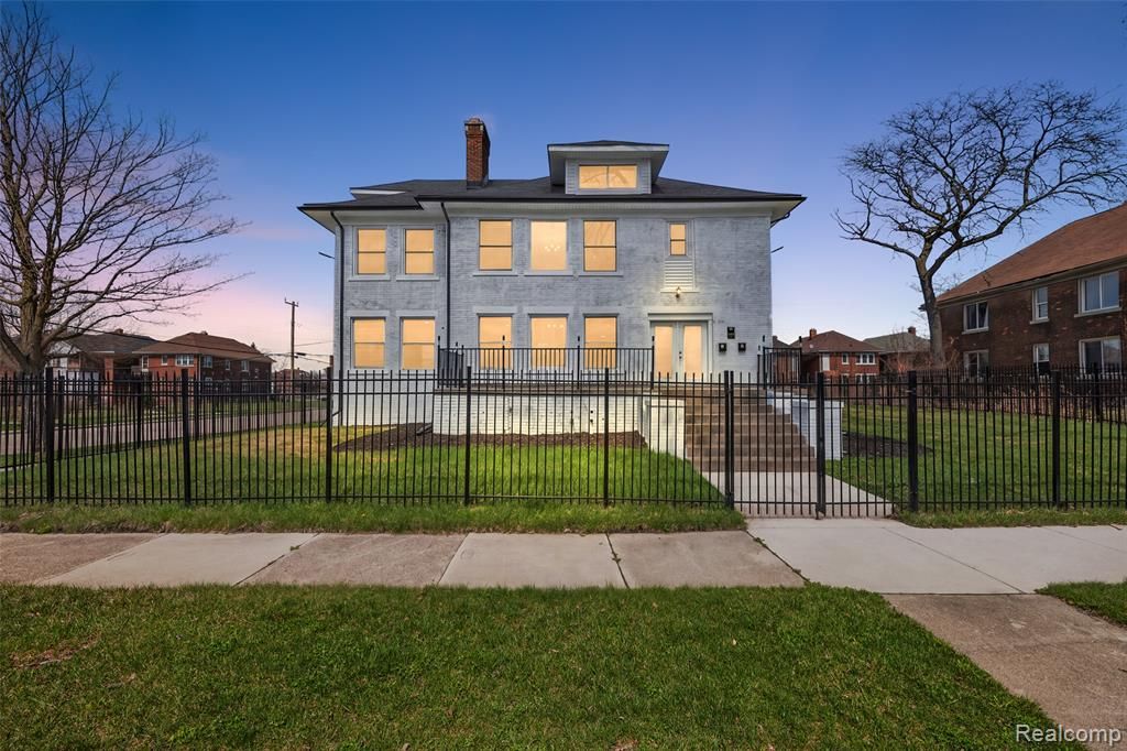 2080 Gladstone, Unit 1 Street, Detroit, MI 48206